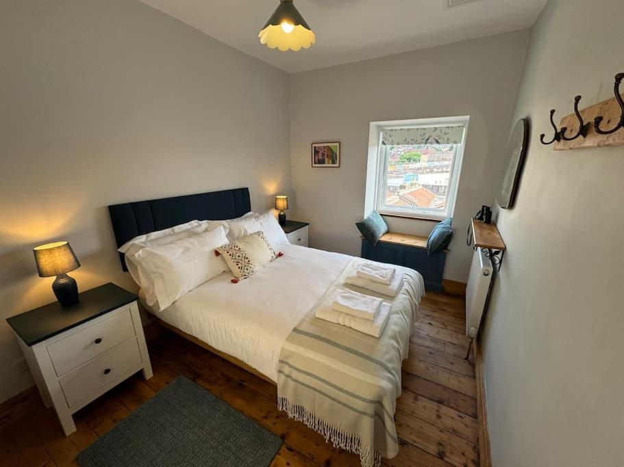 Totterdown House With Views & Garden * Bristol