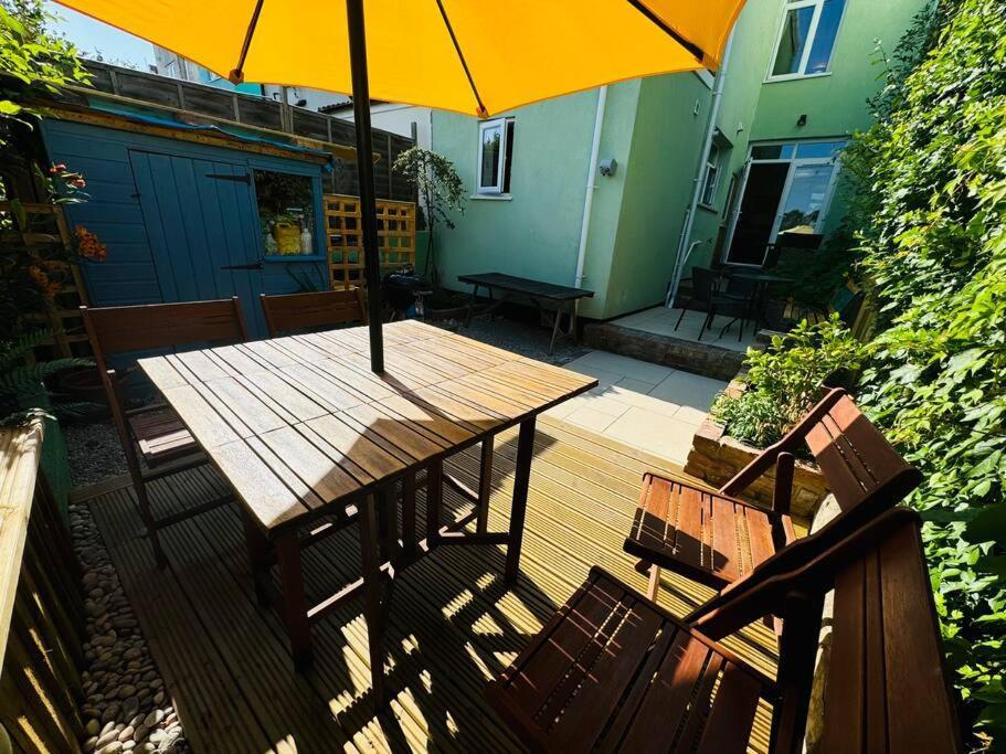 Holiday home Totterdown House With Views & Garden