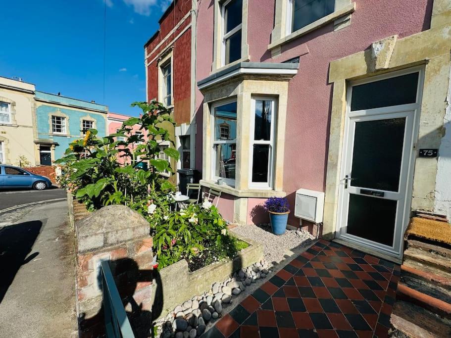 Totterdown House With Views & Garden Holiday home Bristol