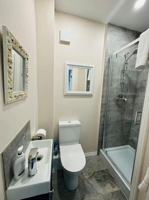 Holiday home Totterdown House With Views & Garden *