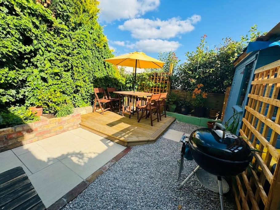 Holiday home Totterdown House With Views & Garden *