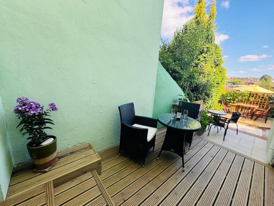 Holiday home Totterdown House With Views & Garden *